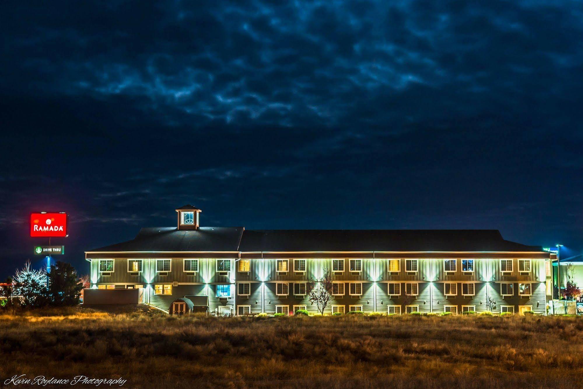 Ramada By Wyndham Moses Lake Hotel Eksteriør billede